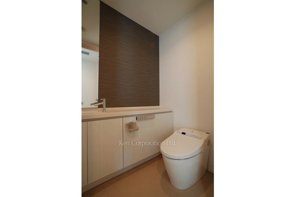 ラ・トゥール青葉台の写真 トイレ ※32階の同じ間取タイプを撮影。仕様が異なることがあります。