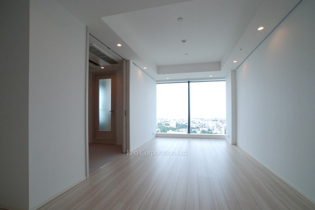 ラ・トゥール青葉台の写真 リビングダイニング ※28階の同じ間取タイプを撮影。仕様が異なることがあります。