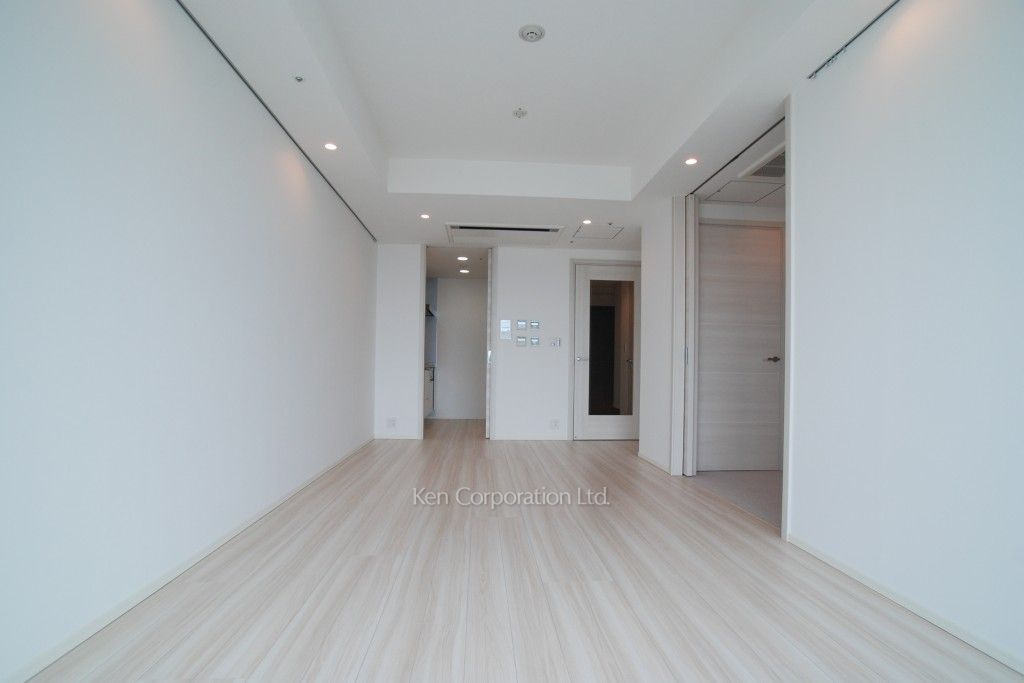 ラ・トゥール青葉台の写真 リビングダイニング ※28階の同じ間取タイプを撮影。仕様が異なることがあります。