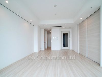 ラ・トゥール青葉台の写真 リビングダイニング ※28階の同じ間取タイプを撮影。仕様が異なることがあります。