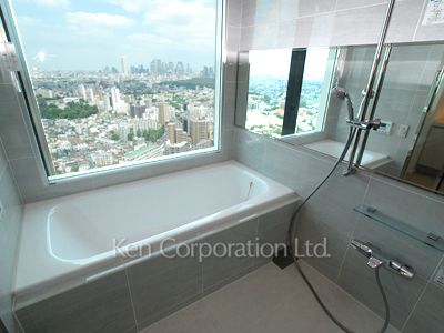 ラ・トゥール青葉台の写真 バスルーム ※28階の同じ間取タイプを撮影。仕様が異なることがあります。