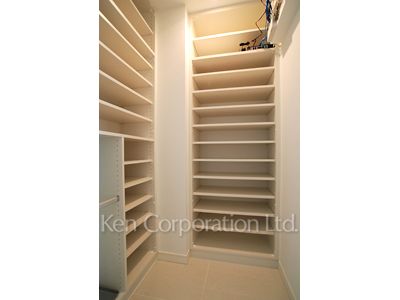 ラ・トゥール青葉台の写真 シューズインクローゼット ※28階の同じ間取タイプを撮影。仕様が異なることがあります。