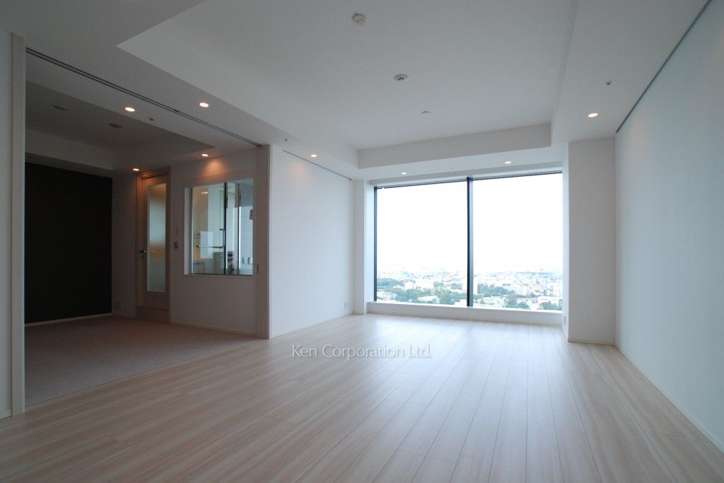 ラ・トゥール青葉台の写真 リビングダイニング ※28階の同じ間取タイプを撮影。仕様が異なることがあります。