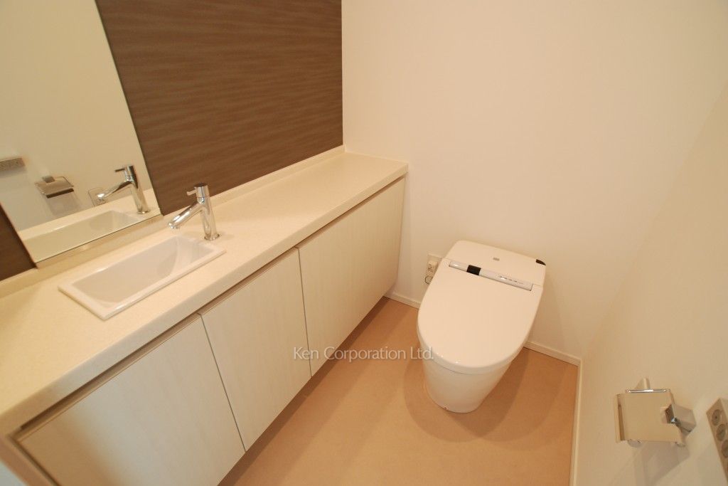 ラ・トゥール青葉台の写真 トイレ ※28階の同じ間取タイプを撮影。仕様が異なることがあります。