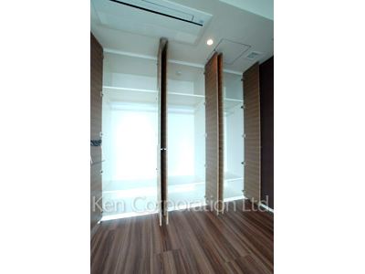 ラ・トゥール青葉台の写真 クローゼット ※31階の同じ間取タイプを撮影。仕様が異なることがあります。