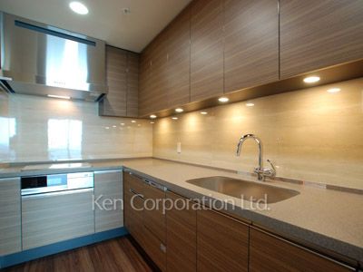 ラ・トゥール青葉台の写真 キッチン ※31階の同じ間取タイプを撮影。仕様が異なることがあります。