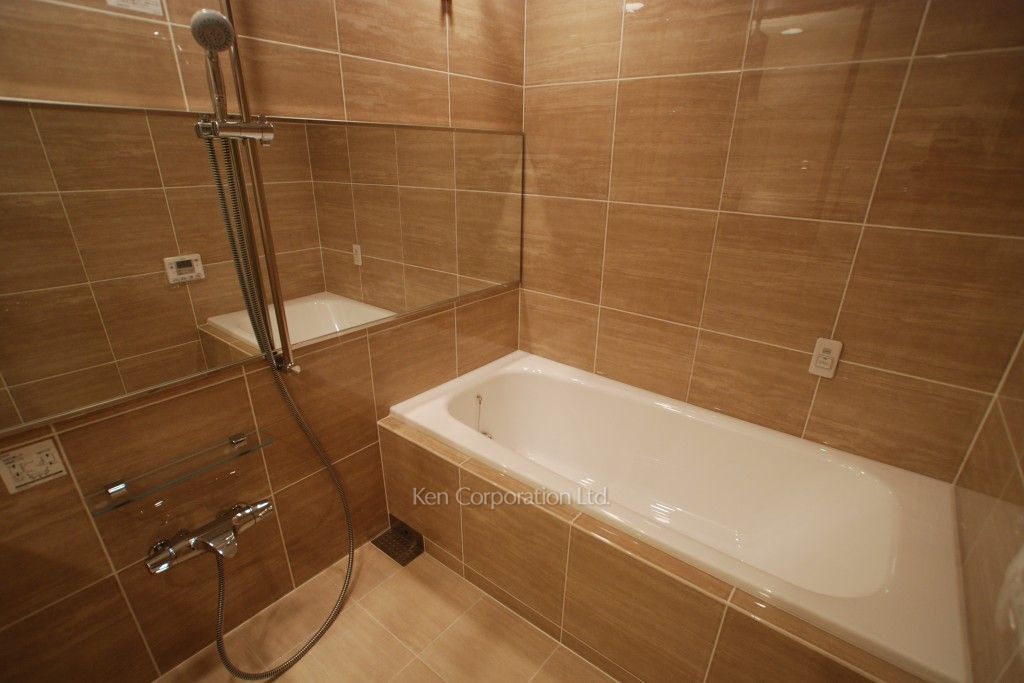 ラ・トゥール青葉台の写真 バスルーム ※31階の同じ間取タイプを撮影。仕様が異なることがあります。