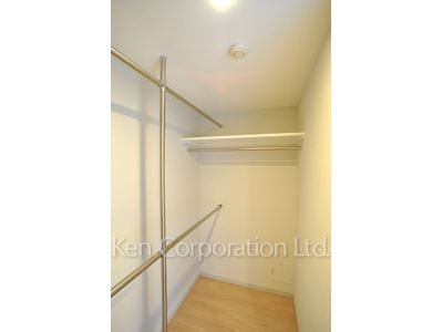 プラティーヌ西新宿の写真 ウォークインクローゼット ※7階の同じ間取タイプを撮影。仕様が異なることがあります。