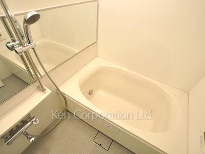 プラティーヌ西新宿の写真 バスルーム ※7階の同じ間取タイプを撮影。仕様が異なることがあります。