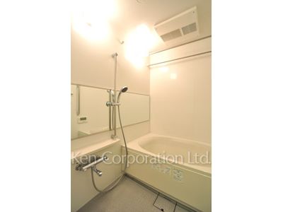 プラティーヌ西新宿の写真 バスルーム ※7階の同じ間取タイプを撮影。仕様が異なることがあります。