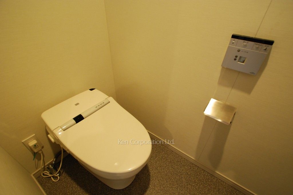 プラティーヌ西新宿の写真 トイレ ※6階の同じ間取タイプを撮影。仕様が異なることがあります。