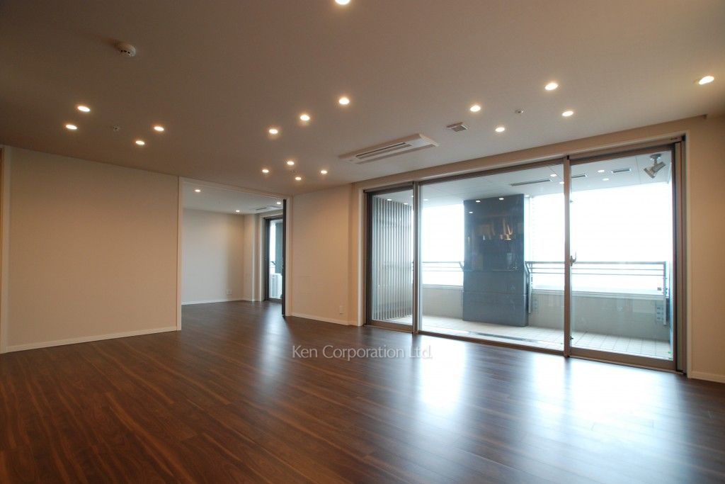 ラ・メール三番町レジデンスの写真 リビングダイニング