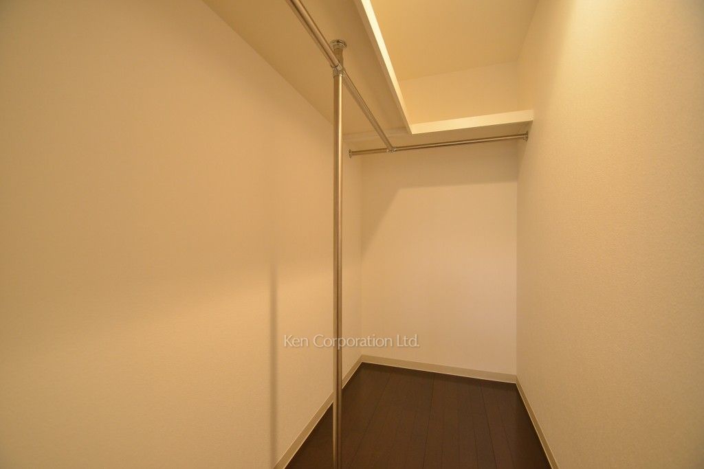 MFPR目黒タワーの写真 ウォークインクローゼット ※2階の同じ間取タイプを撮影。仕様が異なることがあります。