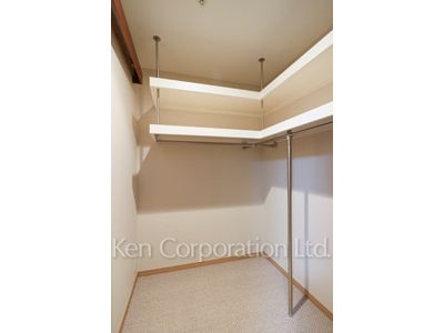 泉ガーデンレジデンスの写真 ウォークインクローゼット