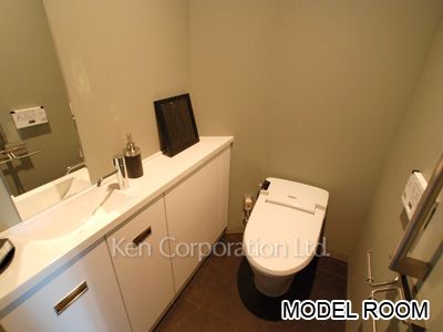 トイレ ※10階の同じ間取タイプを撮影。仕様が異なることがあります。
