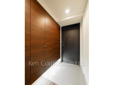 セントラルパークタワー ラ・トゥール新宿の写真 玄関 ※21階の同じ間取タイプを撮影。仕様が異なることがあります。