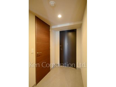 セントラルパークタワー ラ・トゥール新宿の写真 玄関 ※21階の同じ間取タイプを撮影。仕様が異なることがあります。