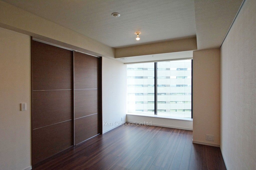 セントラルパークタワー ラ・トゥール新宿の写真 居室（LDなど） ※21階の同じ間取タイプを撮影。仕様が異なることがあります。