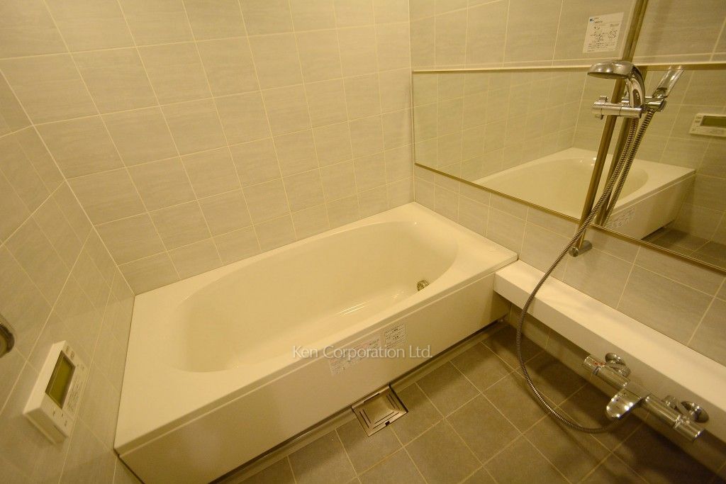 セントラルパークタワー ラ・トゥール新宿の写真 バスルーム ※21階の同じ間取タイプを撮影。仕様が異なることがあります。