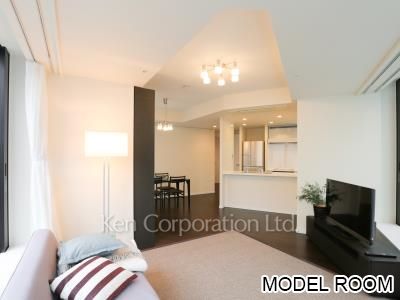 セントラルパークタワー ラ・トゥール新宿の写真 リビングダイニング※MODEL ROOM ※22階の同じ間取タイプを撮影。仕様が異なることがあります。