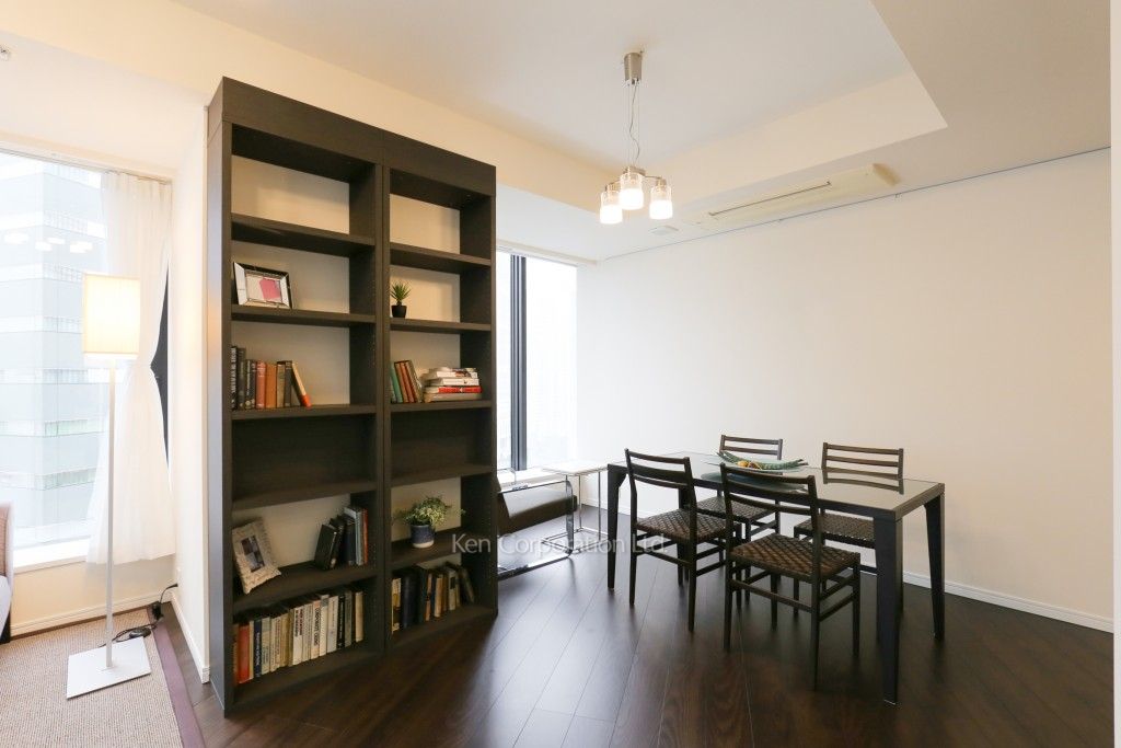 セントラルパークタワー ラ・トゥール新宿の写真 リビングダイニング※MODEL ROOM ※22階の同じ間取タイプを撮影。仕様が異なることがあります。