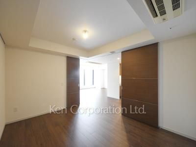 セントラルパークタワー ラ・トゥール新宿の写真 マスターベッドルーム ※33階の同じ間取タイプを撮影。仕様が異なることがあります。