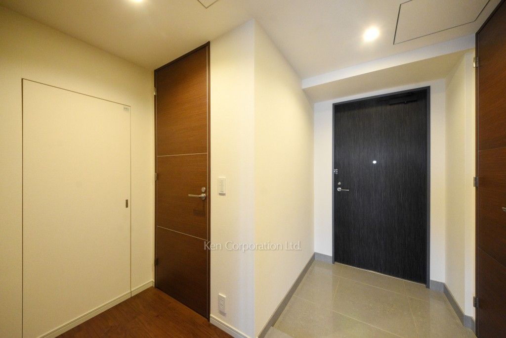 セントラルパークタワー ラ・トゥール新宿の写真 玄関 ※33階の同じ間取タイプを撮影。仕様が異なることがあります。