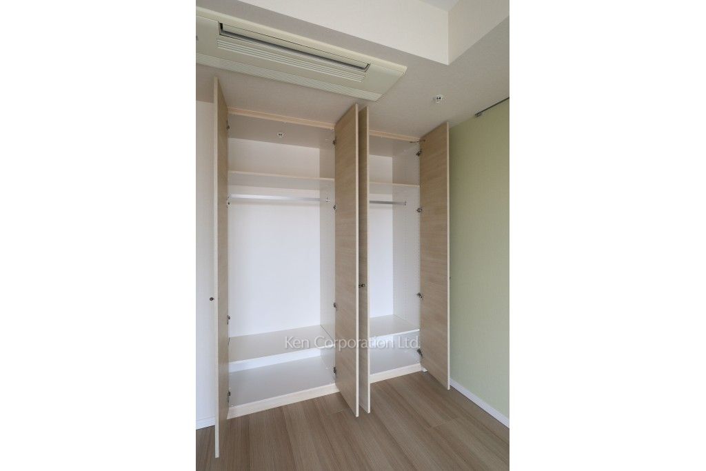 セントラルパークタワー ラ・トゥール新宿の写真 クローゼット ※29階の同じ間取タイプを撮影。仕様が異なることがあります。