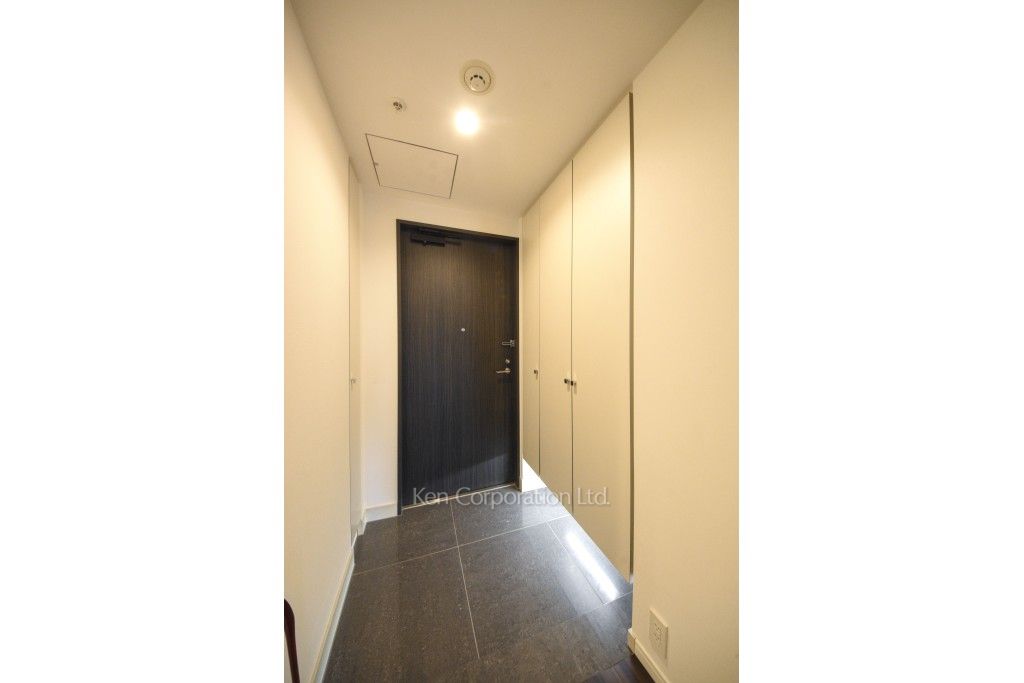 セントラルパークタワー ラ・トゥール新宿の写真 玄関 ※31階の同じ間取タイプを撮影。仕様が異なることがあります。