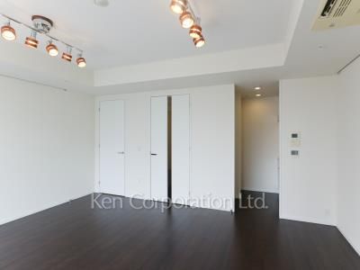 セントラルパークタワー ラ・トゥール新宿の写真 居室（LDなど） ※34階の同じ間取タイプを撮影。仕様が異なることがあります。