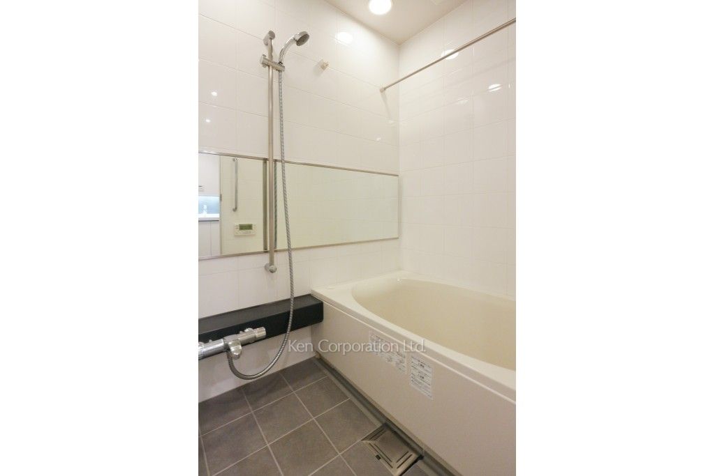 セントラルパークタワー ラ・トゥール新宿の写真 バスルーム ※34階の同じ間取タイプを撮影。仕様が異なることがあります。