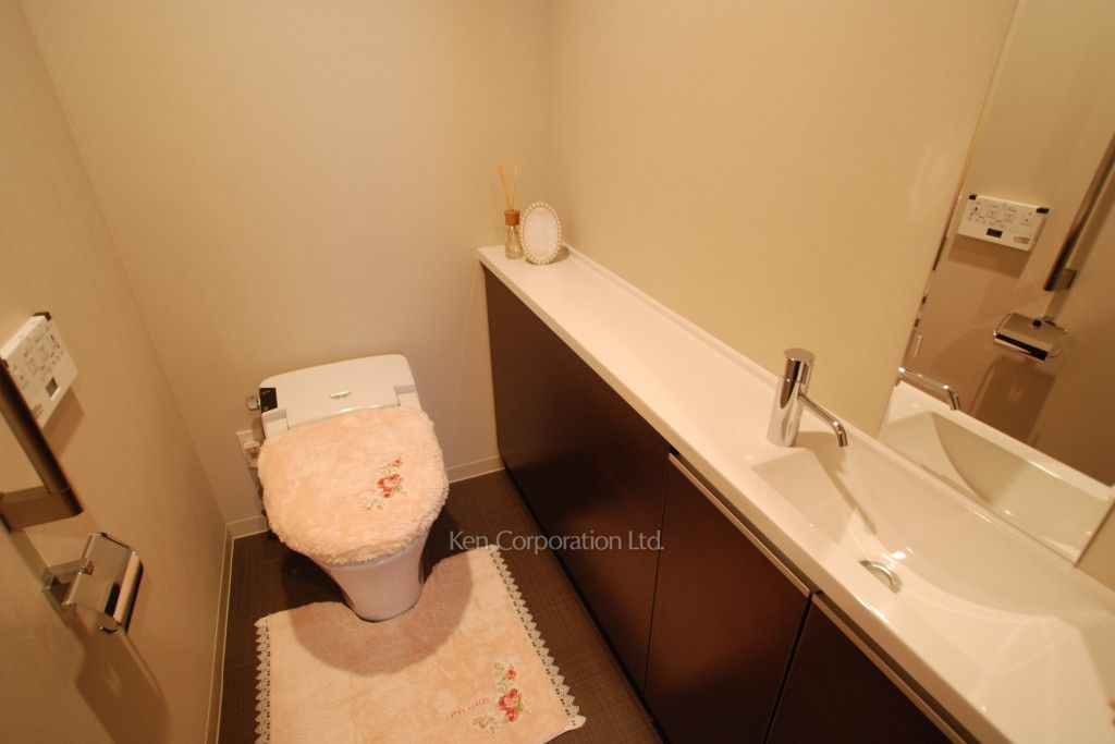 セントラルパークタワー ラ・トゥール新宿の写真 トイレ ※21階の同じ間取タイプを撮影。仕様が異なることがあります。