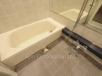 セントラルパークタワー ラ・トゥール新宿の写真 バスルーム ※30階の同じ間取タイプを撮影。仕様が異なることがあります。