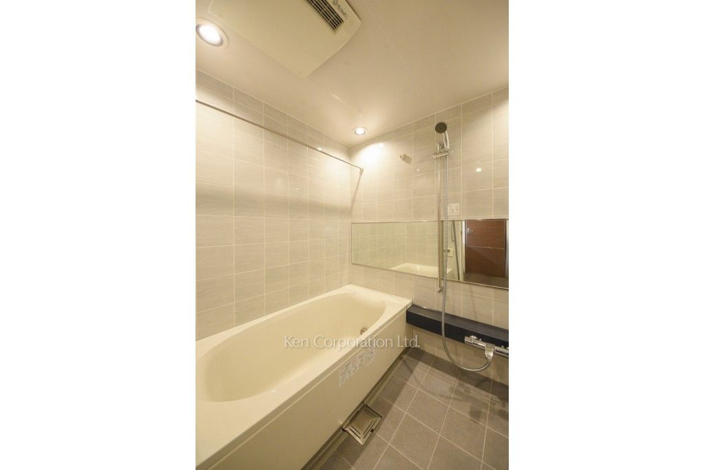 セントラルパークタワー ラ・トゥール新宿の写真 バスルーム ※30階の同じ間取タイプを撮影。仕様が異なることがあります。