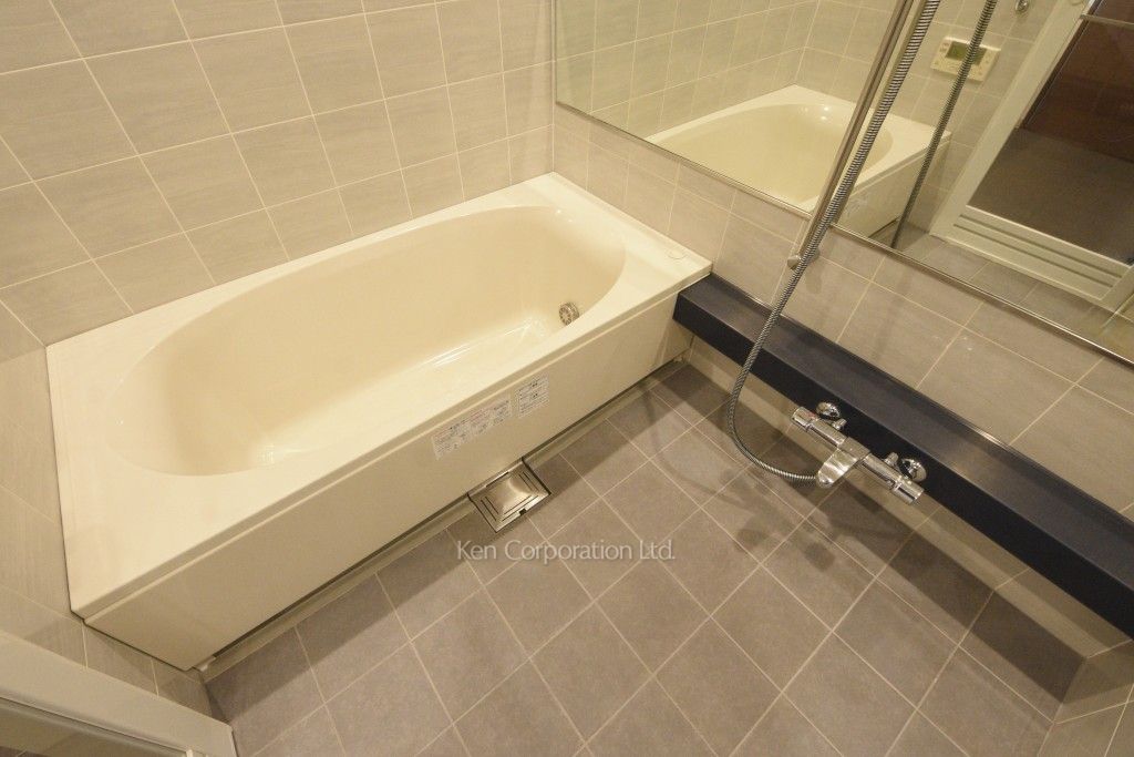 セントラルパークタワー ラ・トゥール新宿の写真 バスルーム ※30階の同じ間取タイプを撮影。仕様が異なることがあります。