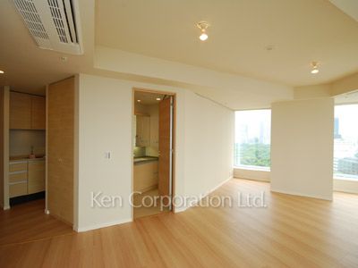 セントラルパークタワー ラ・トゥール新宿の写真 居室（LDなど）