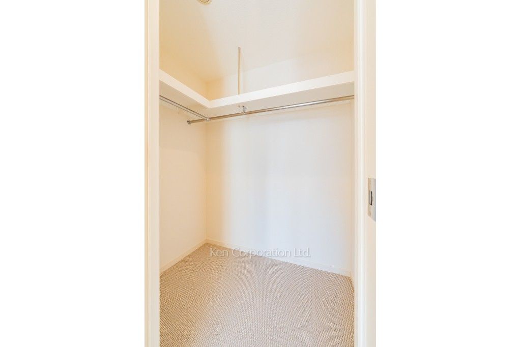 セントラルパークタワー ラ・トゥール新宿の写真 クローゼット ※37階の同じ間取タイプを撮影。仕様が異なることがあります。