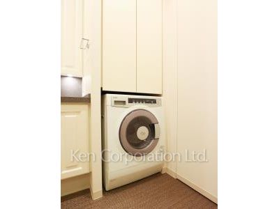 セントラルパークタワー ラ・トゥール新宿の写真 洗濯機置き場 ※40階の同じ間取タイプを撮影。仕様が異なることがあります。