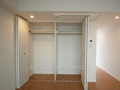 ラフィーヌ銀座の写真 クローゼット