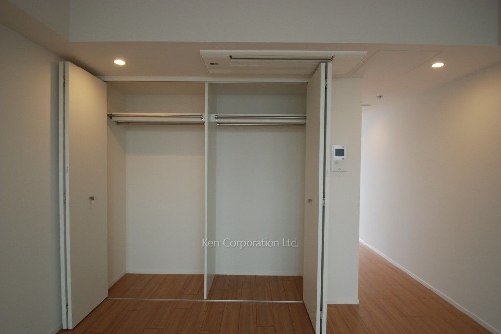 ラフィーヌ銀座の写真 クローゼット