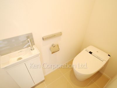 トイレ ※11階の同じ間取タイプを撮影。仕様が異なることがあります。