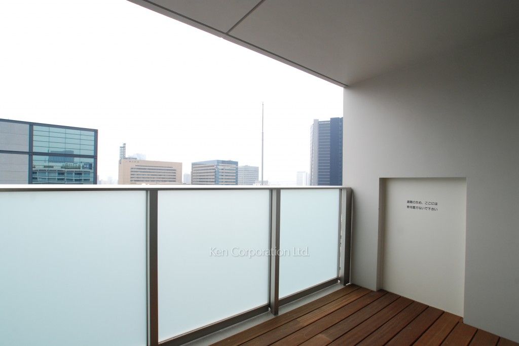 ラフィーヌ銀座の写真 バルコニー