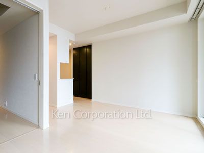 プラウドタワー千代田富士見の写真 居室（LDなど）