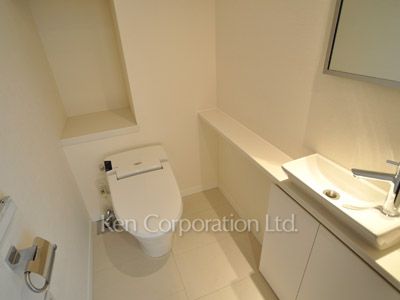 パークアクシス青山一丁目タワーの写真 トイレ ※12階の同じ間取タイプを撮影。仕様が異なることがあります。
