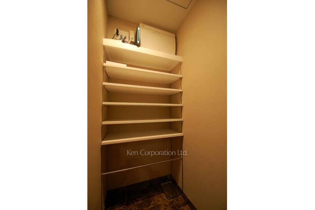 ラ・トゥール飯田橋の写真 シューズインクローゼット