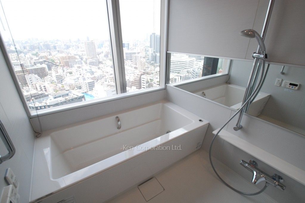 ラ・トゥール飯田橋の写真 バスルーム ※19階の同じ間取タイプを撮影。仕様が異なることがあります。