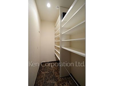 ラ・トゥール飯田橋の写真 シューズインクローゼット