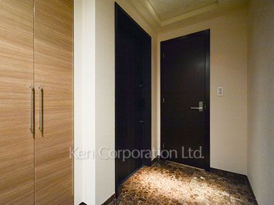 ラ・トゥール飯田橋の写真 玄関