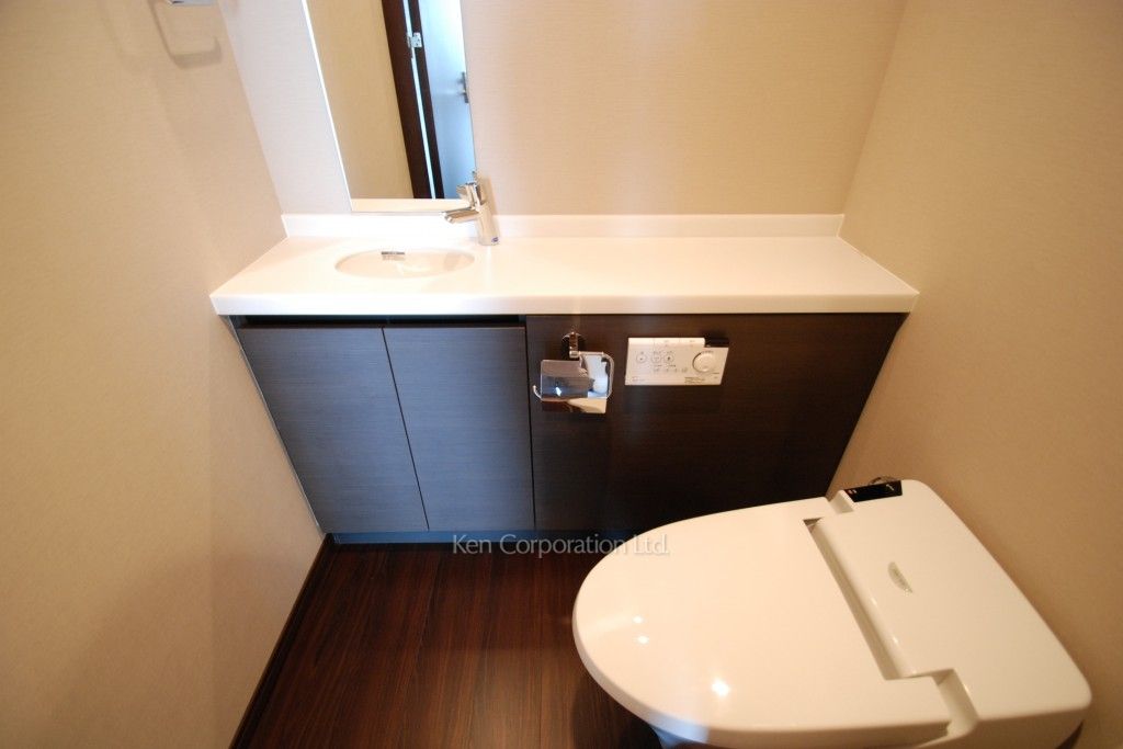 ラ・トゥール飯田橋の写真 トイレ ※20階の同じ間取タイプを撮影。仕様が異なることがあります。