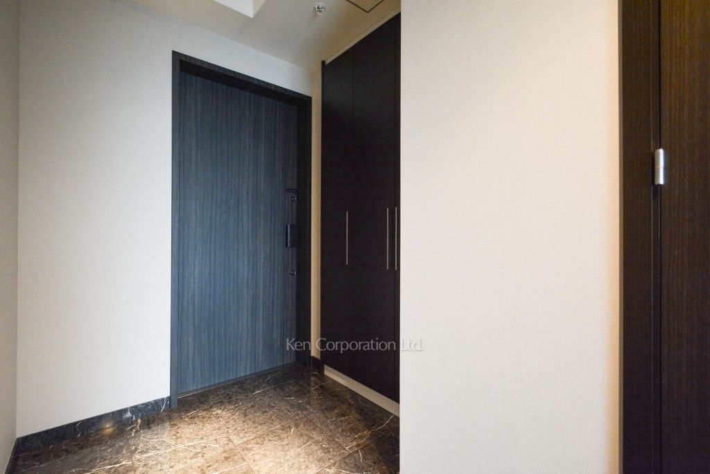 ラ・トゥール飯田橋の写真 玄関 ※10階の同じ間取タイプを撮影。仕様が異なることがあります。